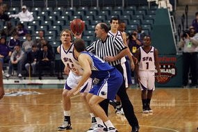 乐鱼app官方下载-中国篮球职业裁判员培训与执法能力提升，中国篮球协会裁判员等级证书怎么考