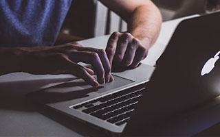 库里推广篮球文化走进社区，库里篮球比赛解说