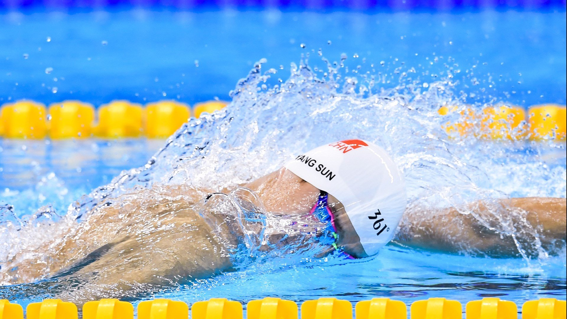 中国篮球梦照亮无数少年的未来,看看中国的篮球